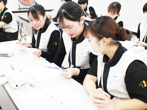 １年生へ接客のポイント説明！